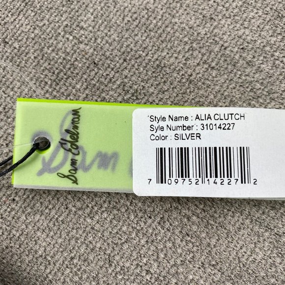 Sam Edelman Silver Floral Wristlet Clutch - Picture 7 of 11